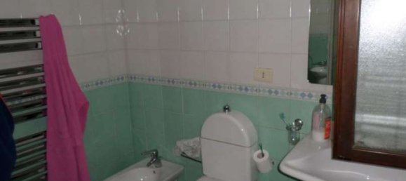 7 rooms Apartment in Caserta, Italy No. 7575 117