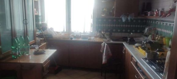 7 rooms Apartment in Caserta, Italy No. 7575 8