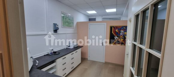 5-Zimmer Gewerbliche Immobilie in Rome, Italy, Nr. 255547 3