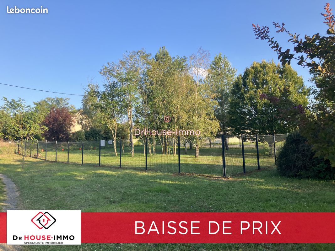 771m² Land in Loches, France No. 272020