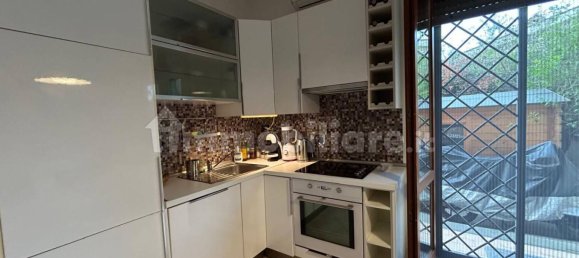 2 bedrooms Apartment in Rome, Italy No. 218883 3