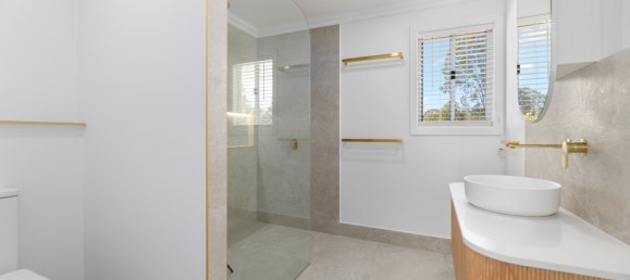 Дом с 4 спальнями в Lota, Австралия № 221 4