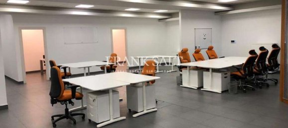 Oficina en Sliema, Malta 207 m² No. 12302 6