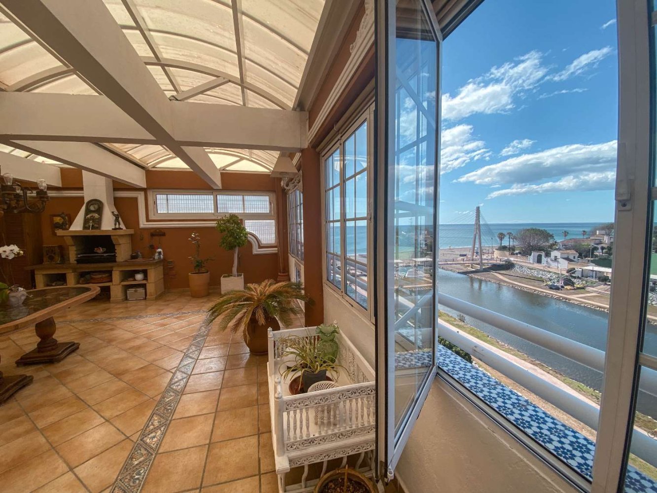 Dúplex de 4 dormitorios en Fuengirola, Spain No. 47646