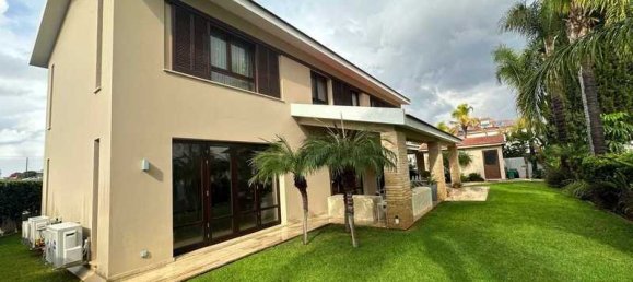 4 Schlafzimmer Gewerbliche Immobilie in Strovolos, Cyprus, Nr. 7213 10