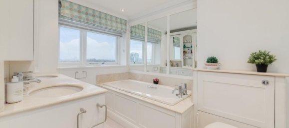 Apartamento de 3 dormitorios en London, United Kingdom No. 8921 3