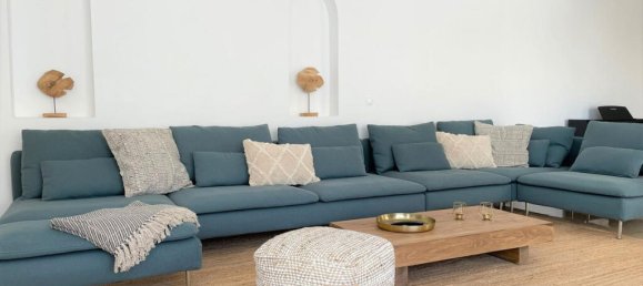 5 bedrooms Villa in Alameda, Spain No. 173008 2