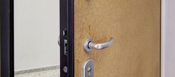 Studio in Turin, Italy No. 237010 7