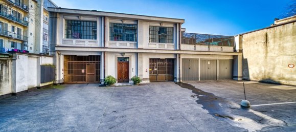 Studio in Turin, Italy No. 237010 33