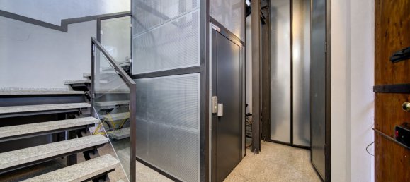 Studio in Turin, Italy No. 237010 5