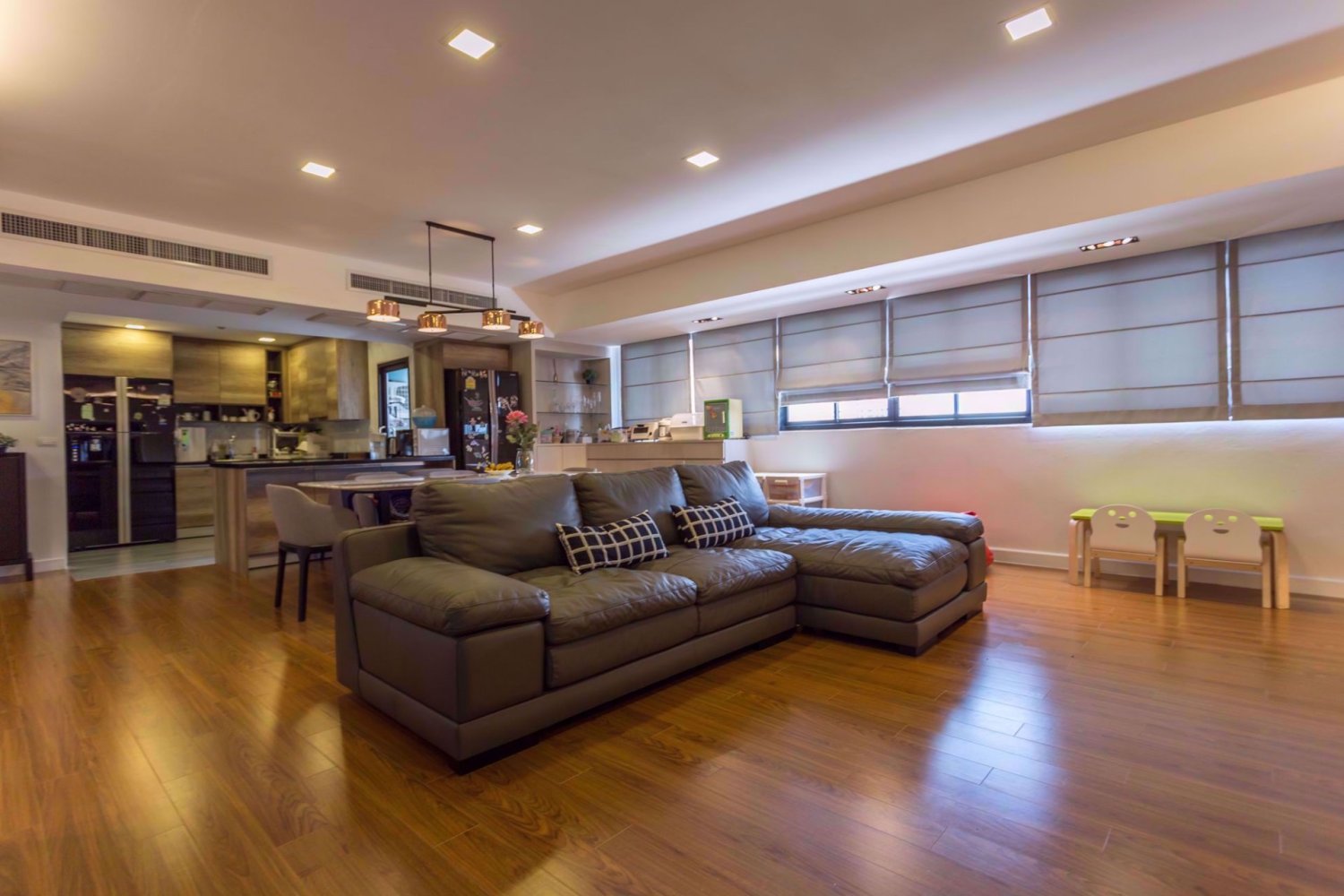 5 bedrooms Duplex in Watthana, Thailand No. 10279