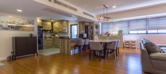 5 bedrooms Duplex in Watthana, Thailand No. 10279 2