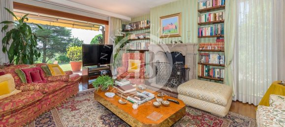 6 bedrooms Villa in Lucca, Italy No. 337262 16