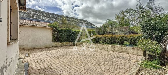 Дом с 4 спальнями в Диньи, Франция № 76322 3