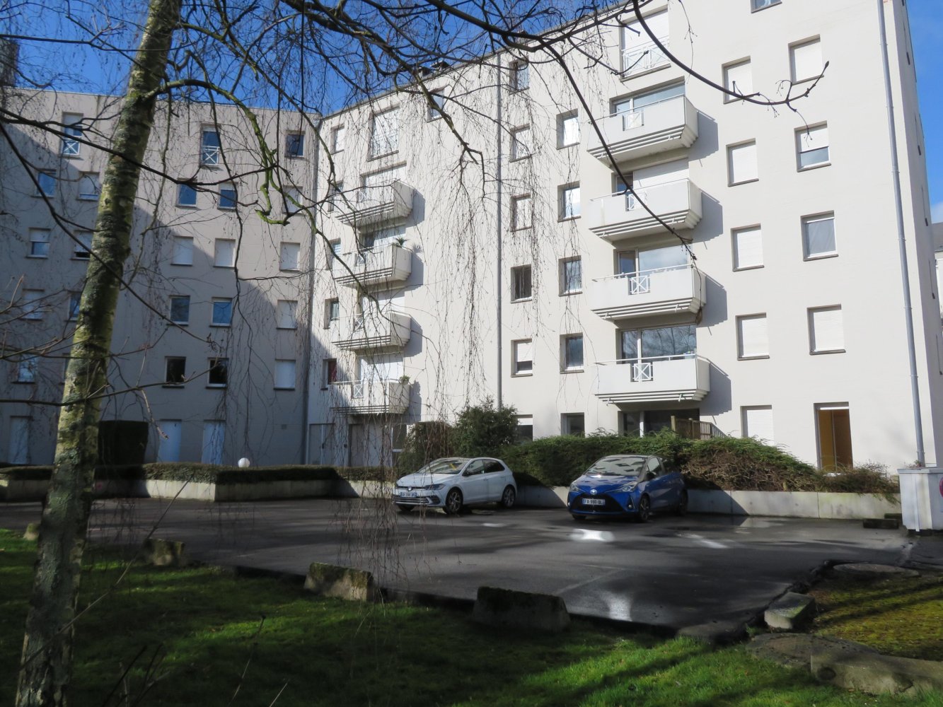 2 bedrooms Apartment in Lille, France No. 83789