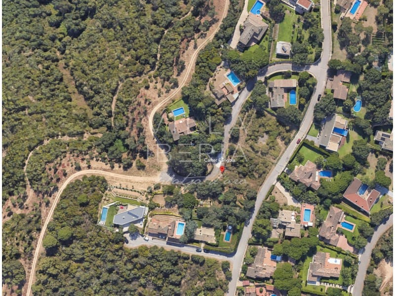  قطعة أرض في Castell-Platja d'Aro, Spain رقم 185880