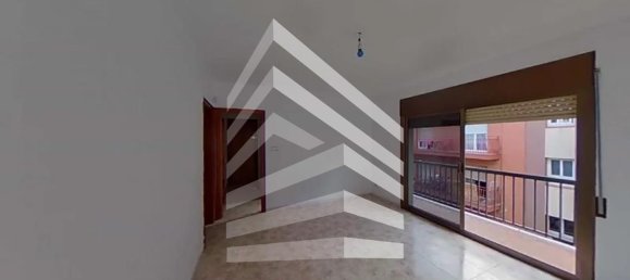 Apartamento de 3 dormitorios en Mataró, Spain No. 144410 2