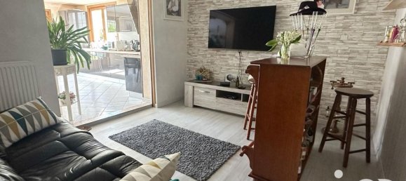 3 bedrooms House in Cavillon, France No. 64174 8