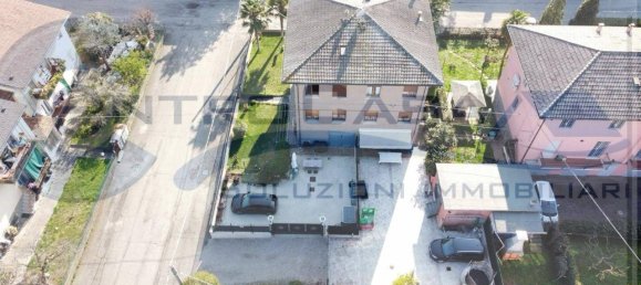4-Zimmer Villa in Castel San Pietro Terme, Italy, Nr. 35938 99