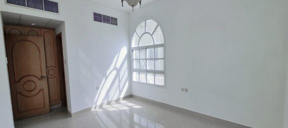 4 Schlafzimmer Villa in Umm Suqeim, UAE, Nr. 355 12