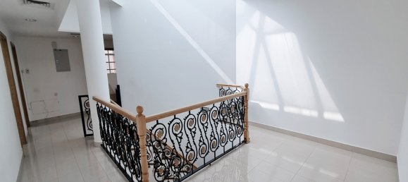 4 Schlafzimmer Villa in Umm Suqeim, UAE, Nr. 355 18