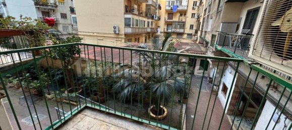 4 غرف نوم شقة في Naples, Italy رقم 77654 12