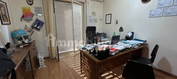 4 غرف نوم شقة في Naples, Italy رقم 77654 10