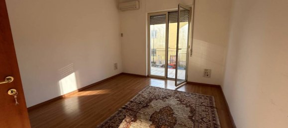 4 غرف نوم شقة في Naples, Italy رقم 77654 2