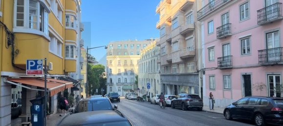 Apartamento de 4 dormitorios en Lisbon, Portugal No. 348952 2