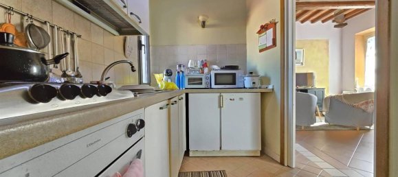5 rooms Apartment in Camaiore, Italy No. 104049 7