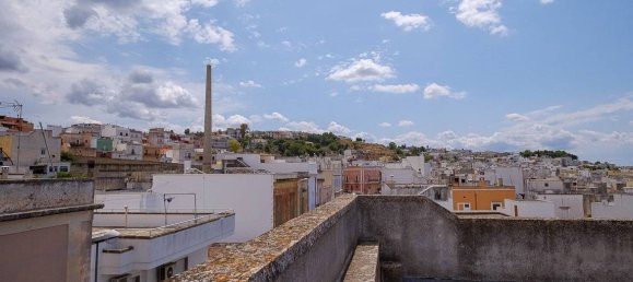 3 bedrooms House in Matino, Italy No. 86735 13