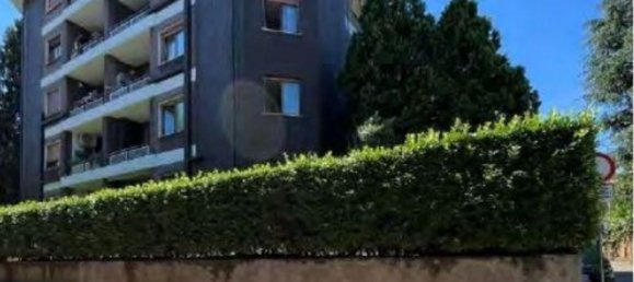 4 rooms Apartment in Merate, Italy No. 5216 2