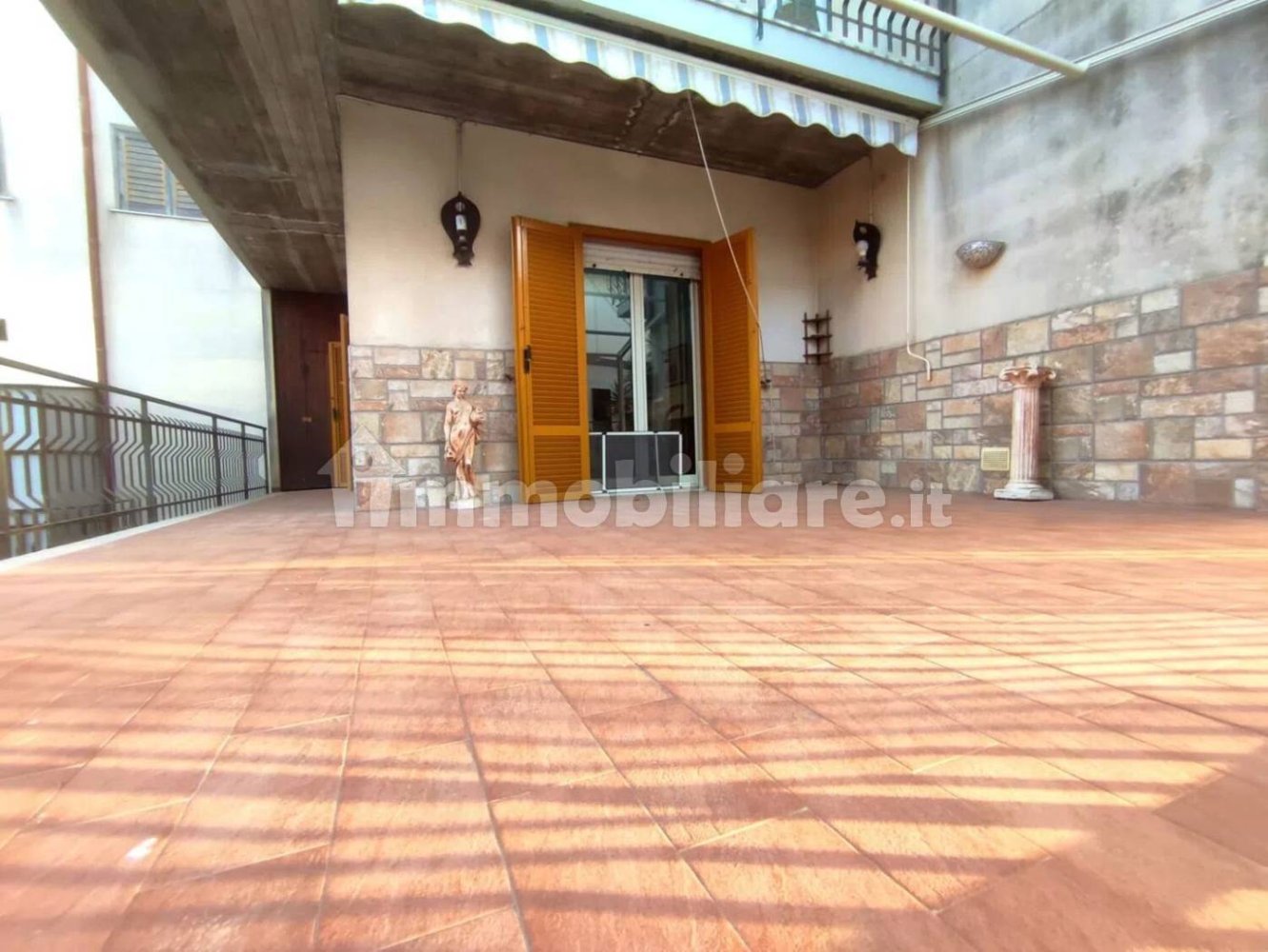 Квартира с 6 спальнями в Треместьери Этнео, Италия № 203917