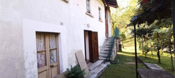2 bedrooms House in Madonna del Sasso, Italy No. 140869 6