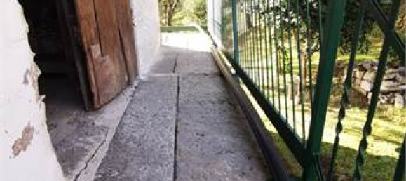 2 bedrooms House in Madonna del Sasso, Italy No. 140869 47