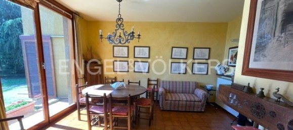 3 bedrooms Villa in Lesa, Italy No. 129995 6