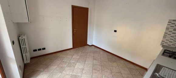 5 rooms House in Lonato del Garda, Italy No. 277425 8
