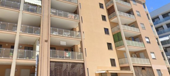 4 rooms Apartment in Brindisi, Italy No. 186681 2