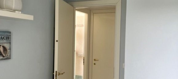 Квартира с 2 комнатами в Диано Кастелло, Италия № 214564 14