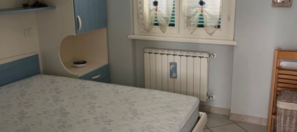 Квартира с 2 комнатами в Диано Кастелло, Италия № 214564 9