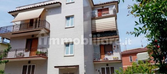 1 Schlafzimmer Penthouse in Rome, Italy, Nr. 313229 4