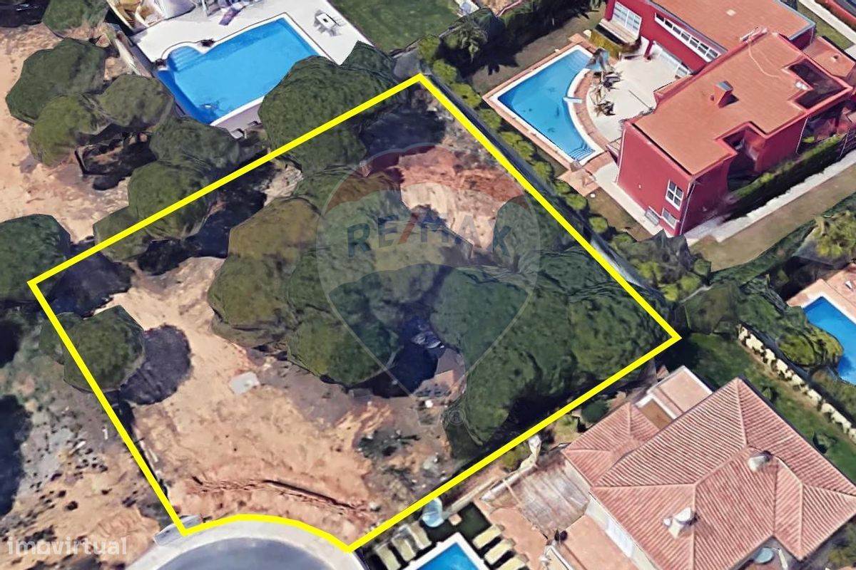 960m² Land in Almancil, Portugal No. 109128
