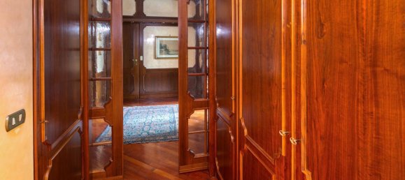 6 chambres Appartement à Turin, Italy No. 380786 15