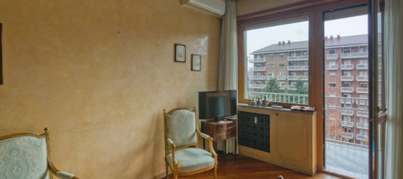 6 chambres Appartement à Turin, Italy No. 380786 23