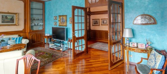 6 chambres Appartement à Turin, Italy No. 380786 2