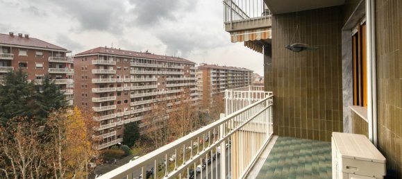 6 chambres Appartement à Turin, Italy No. 380786 26
