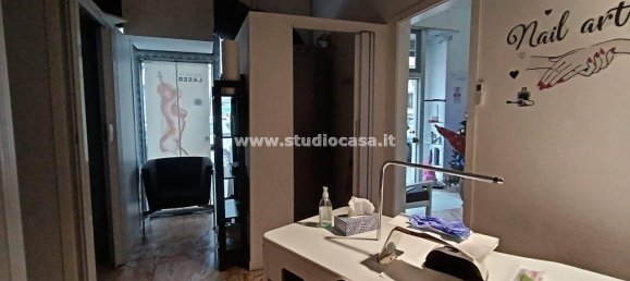 100m² Commercial property in Milan, Italy No. 351965 8