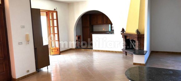 3 Schlafzimmer Wohnung in Sonnino, Italy, Nr. 210060 5