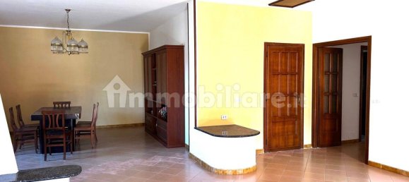 3 Schlafzimmer Wohnung in Sonnino, Italy, Nr. 210060 6