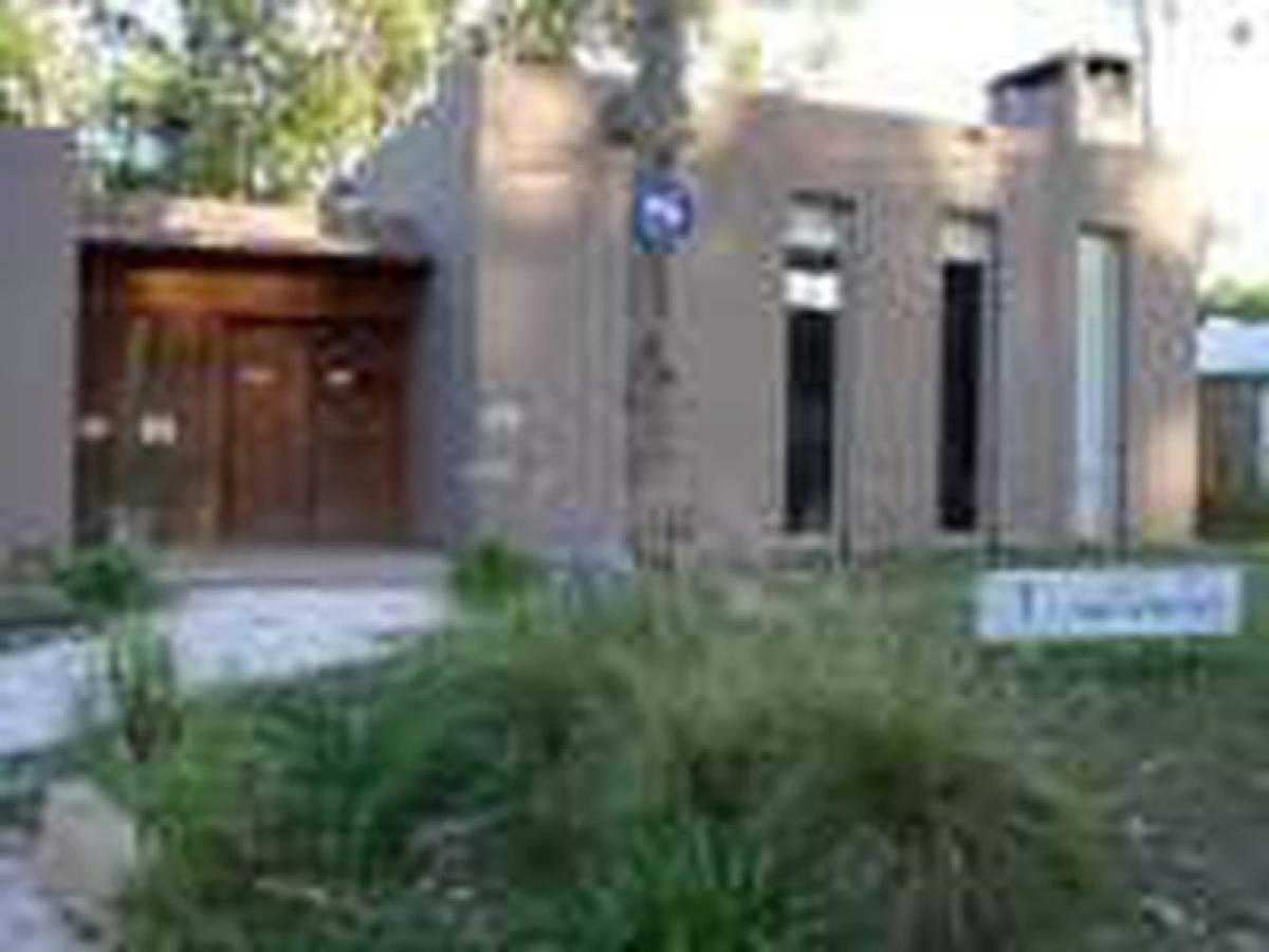 3 bedrooms House in Maldonado, Uruguay No. 2664